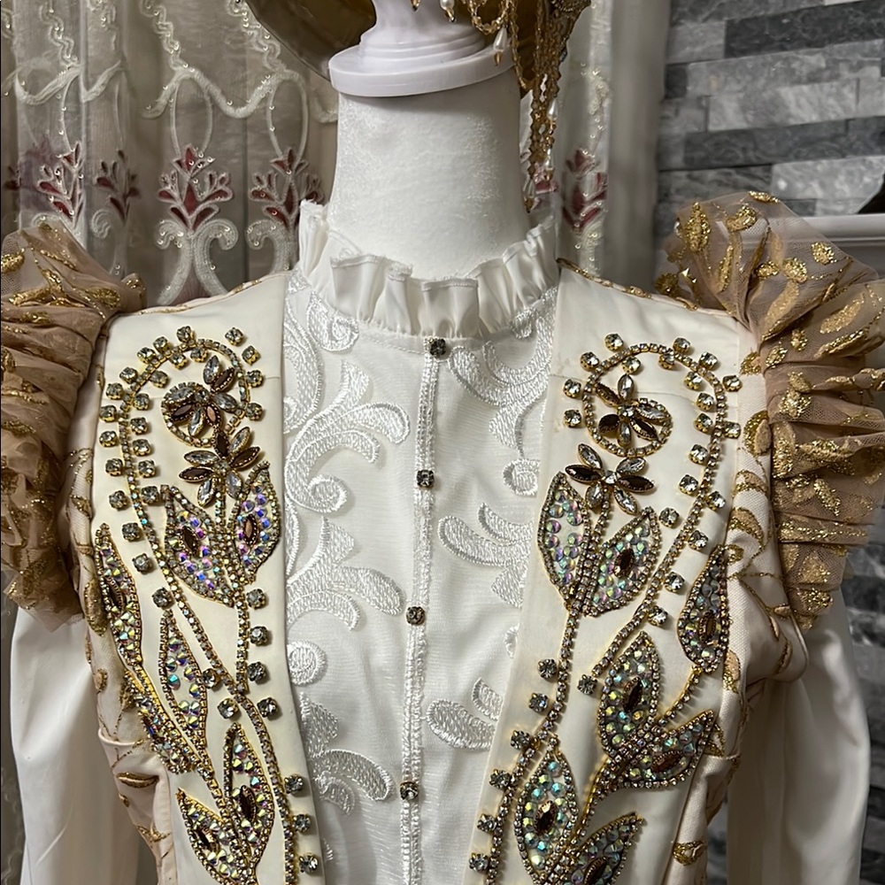 Turkish Maxi vest and Dress with Gold Embellishments comes with hats - Picture 4 of 10